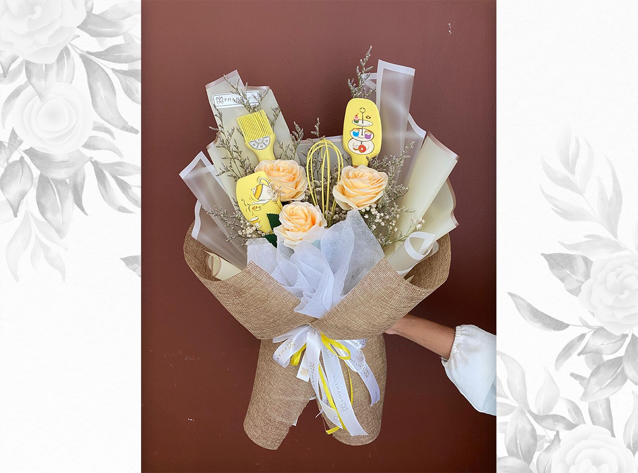 2025 HAMPERS FLORIST BAKING SET KUNING
